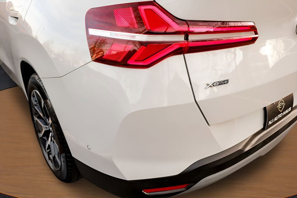 Used 2025 BMW X3 xDrive30i image 13