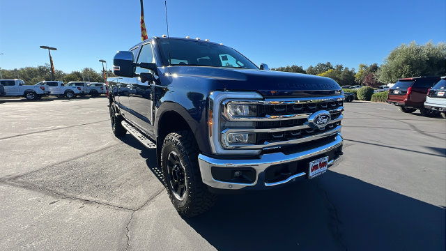 New 2027 Ford F350 King Ranch w/ Tremor Off-Road Package AWD/4WD image 2