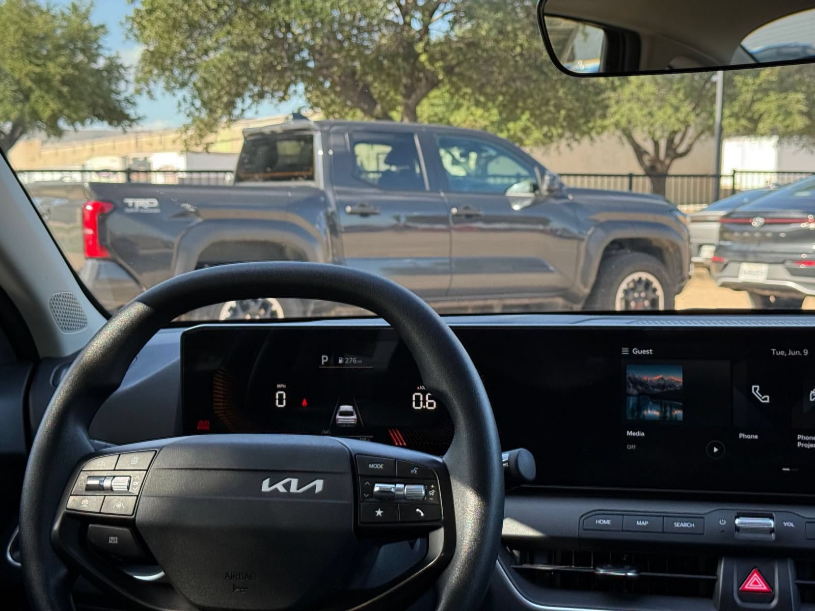 Used 2025 Kia K4 FWD image 36