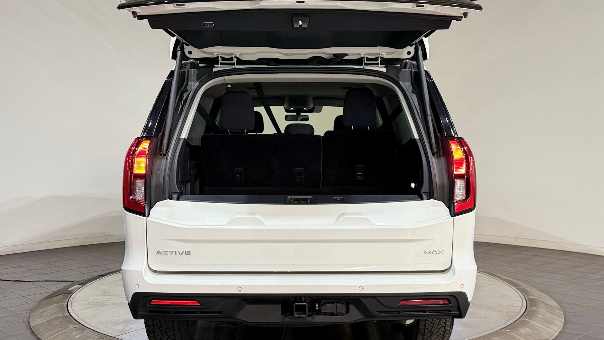 Used 2025 Ford Expedition Max Active AWD/4WD image 35