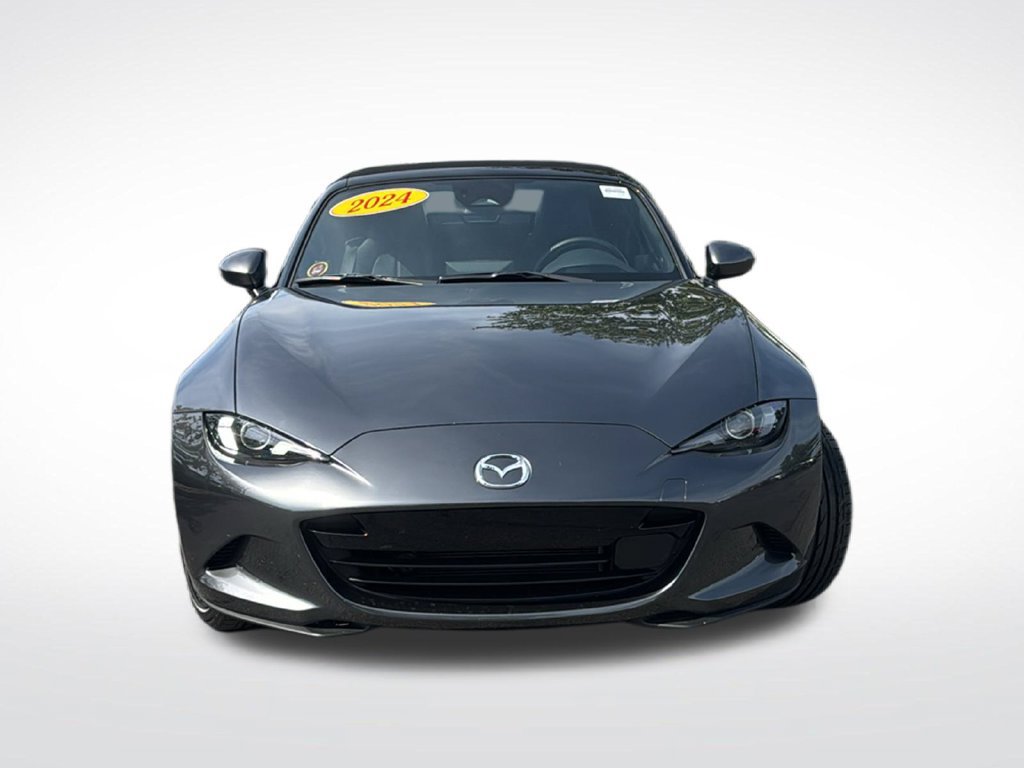 Used 2024 MAZDA MX-5 Miata Grand Touring RWD image 2