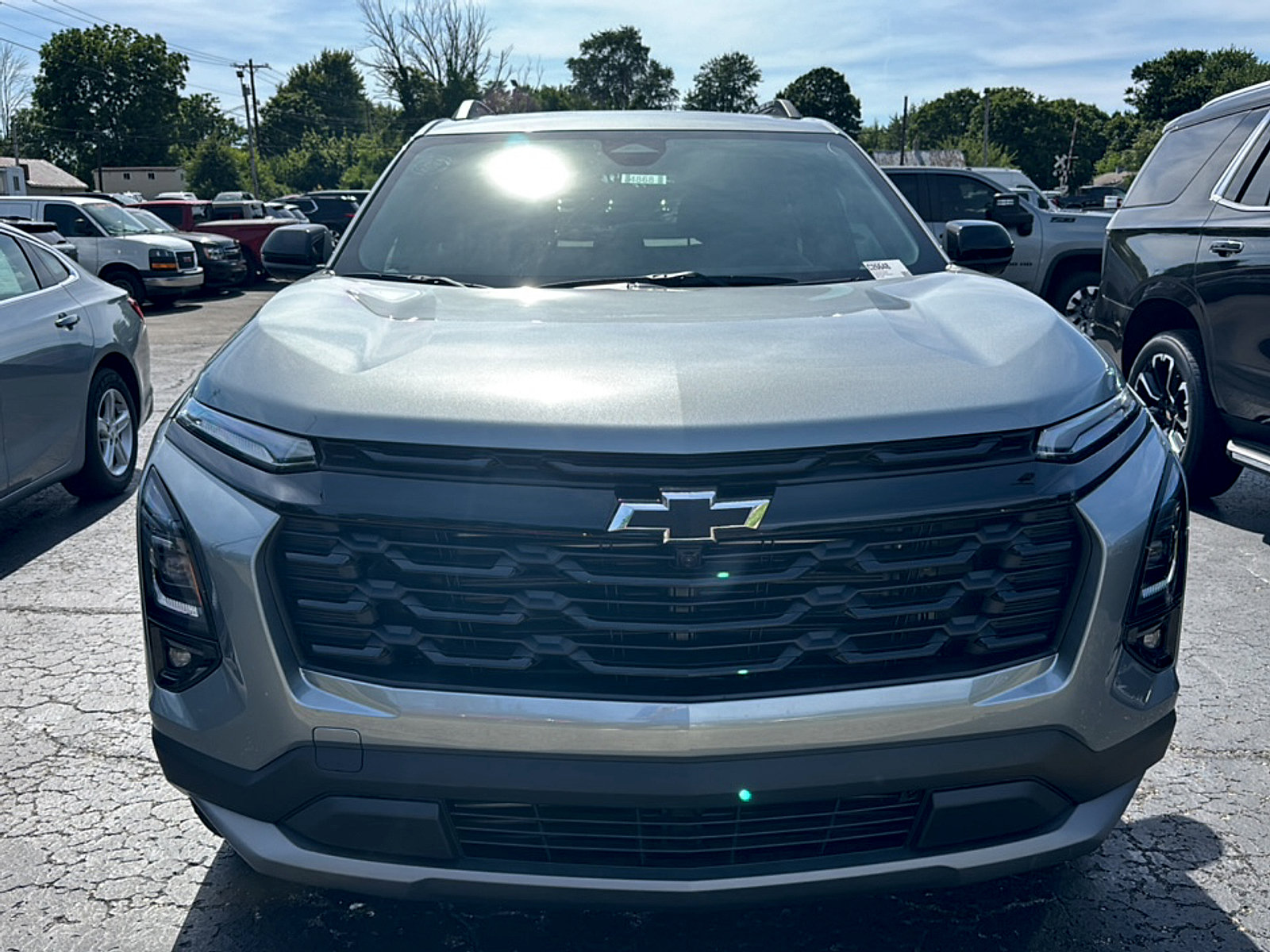 New 2026 Chevrolet Equinox LT w/ Convenience Package II AWD/4WD image 4