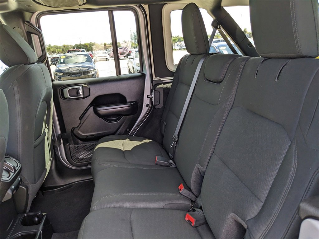 Used 2021 Jeep Wrangler Unlimited Sport image 19