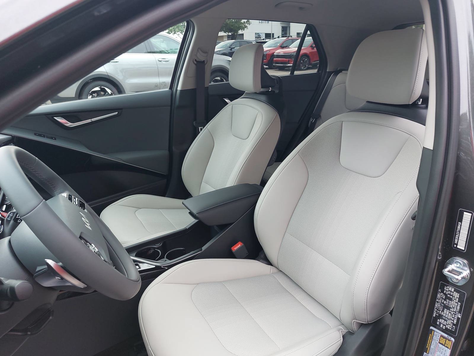 New 2026 Kia Niro EX FWD image 14
