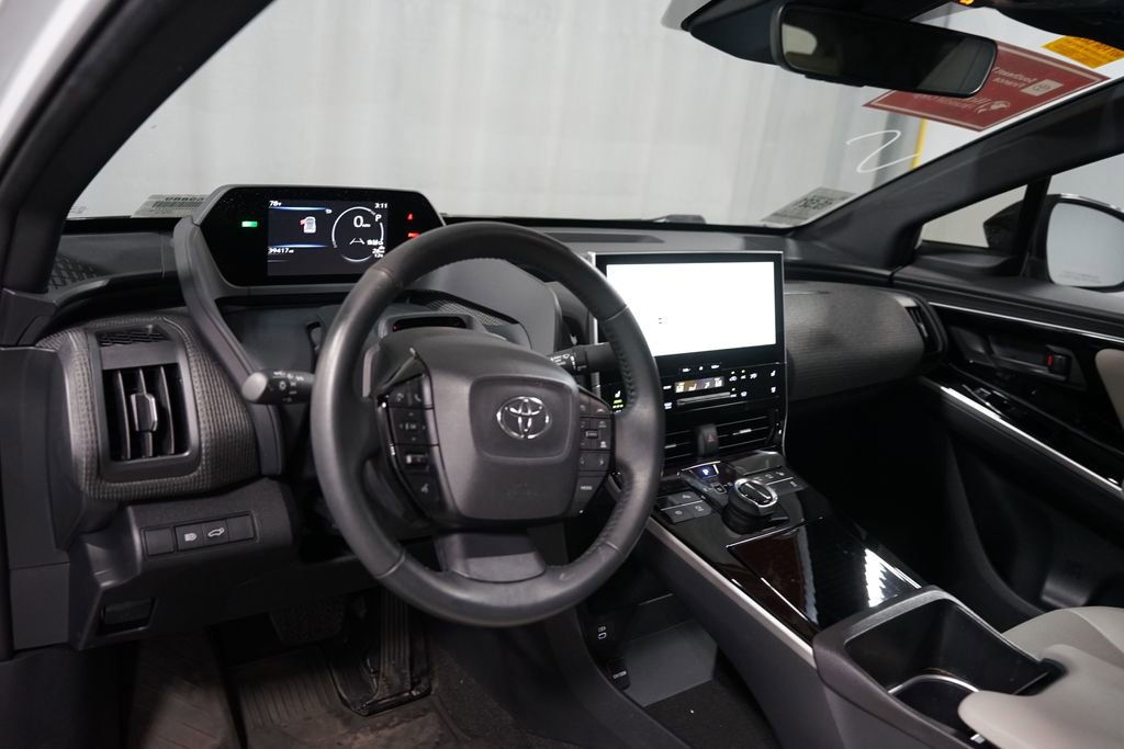 Used 2024 Toyota bZ4X FWD image 7
