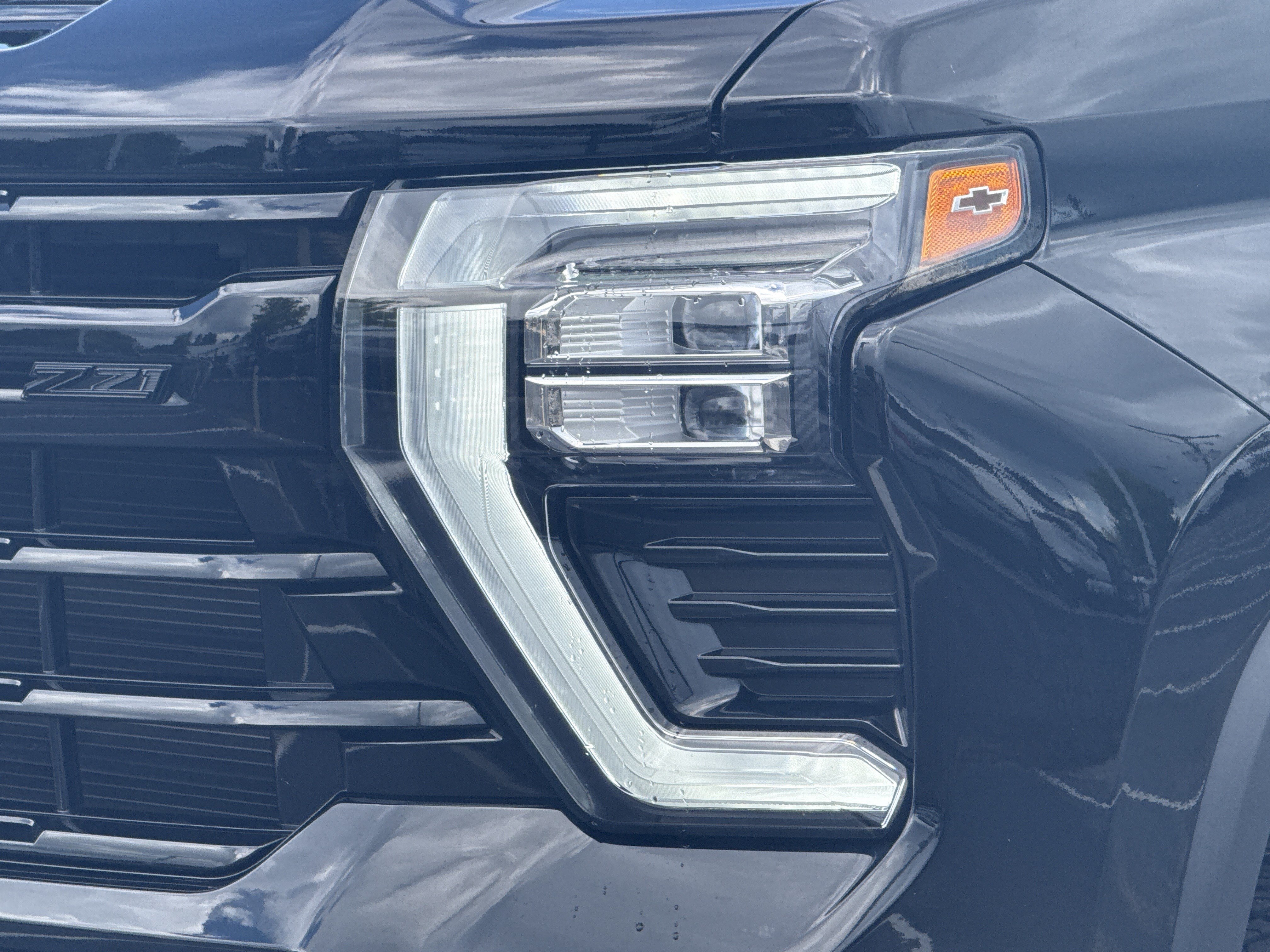 Used 2025 Chevrolet Silverado 2500 LT w/ Trail Boss Package AWD/4WD image 6