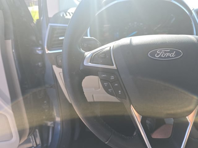 Used 2019 Ford Edge Titanium w/ Equipment Group 301A FWD image 16