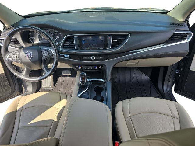 Used 2020 Buick Enclave Essence image 9