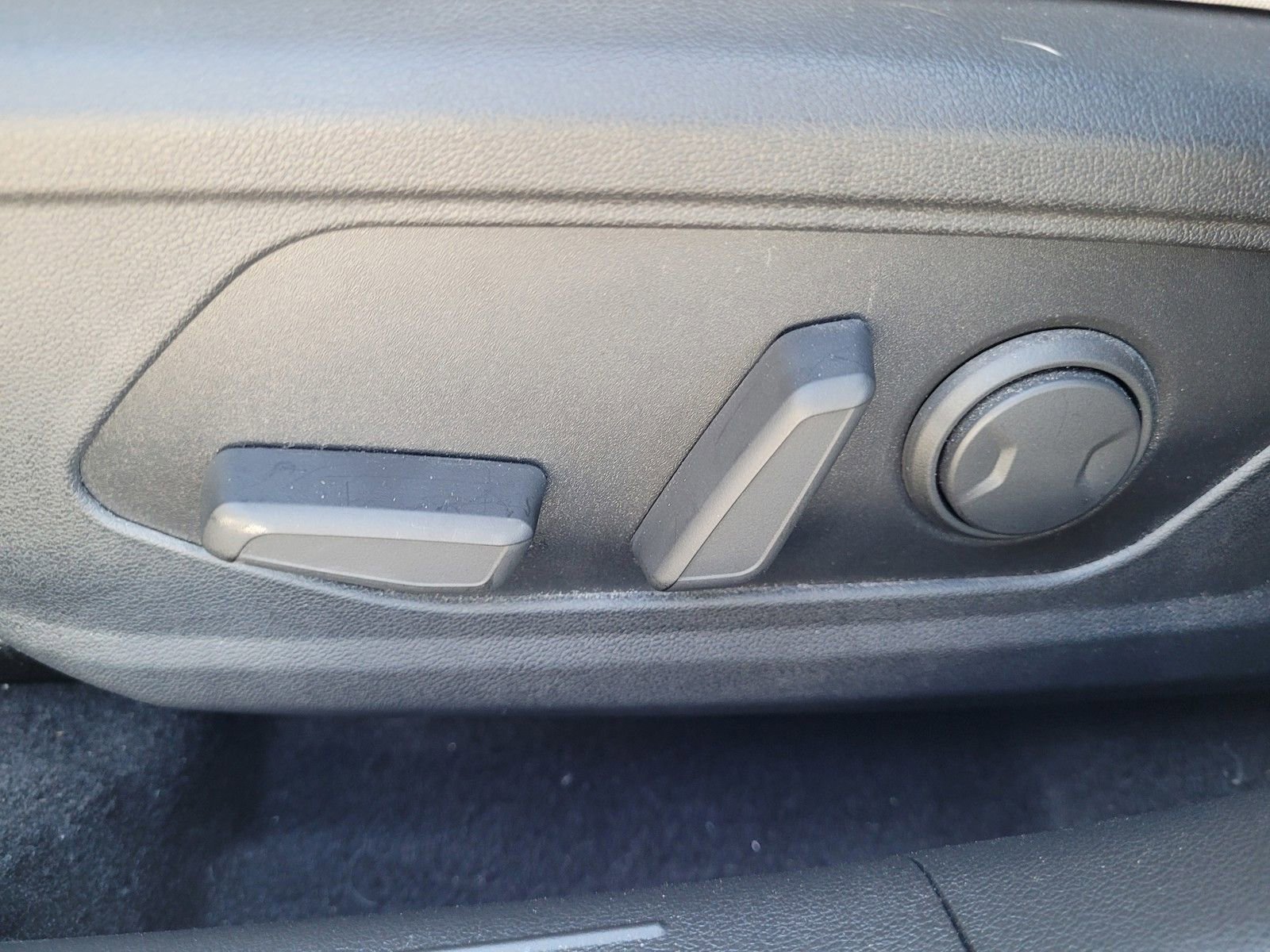 Certified 2023 Hyundai Elantra Limited image 21