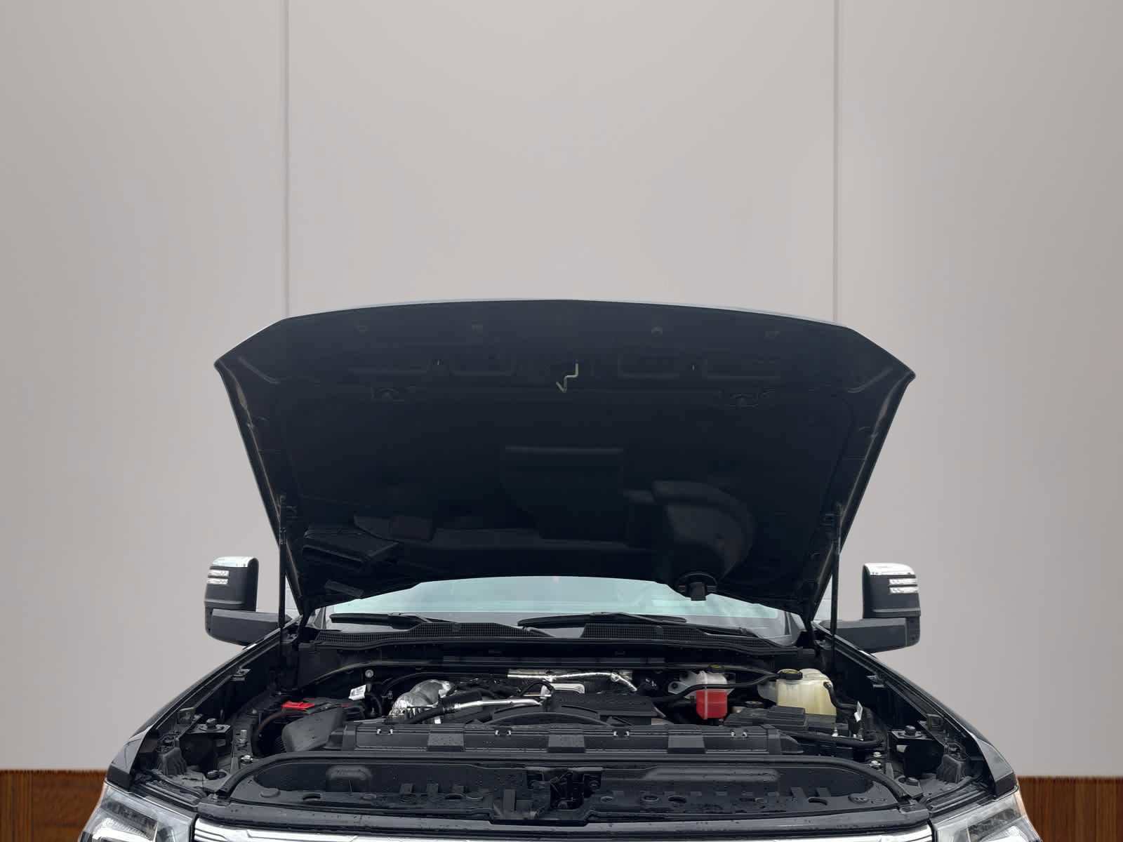 Used 2024 Chevrolet Silverado 2500 High Country w/ High Country Premium Package image 17