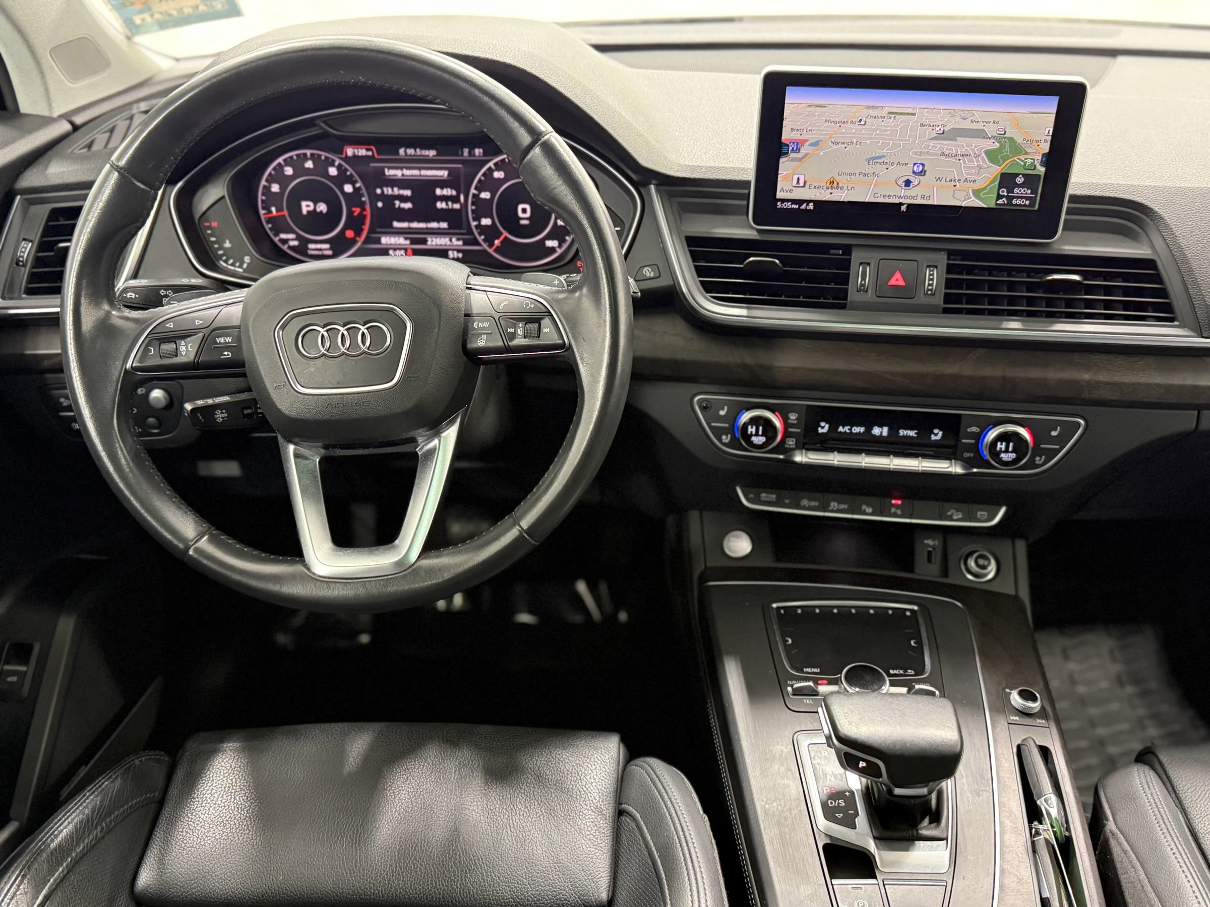 Used 2019 Audi Q5 Prestige AWD/4WD image 23