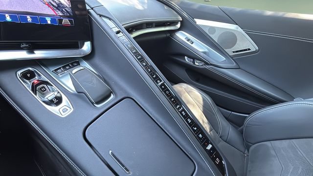 Used 2024 Chevrolet Corvette Stingray Preferred Cpe w/ Battery Protection Package RWD image 28