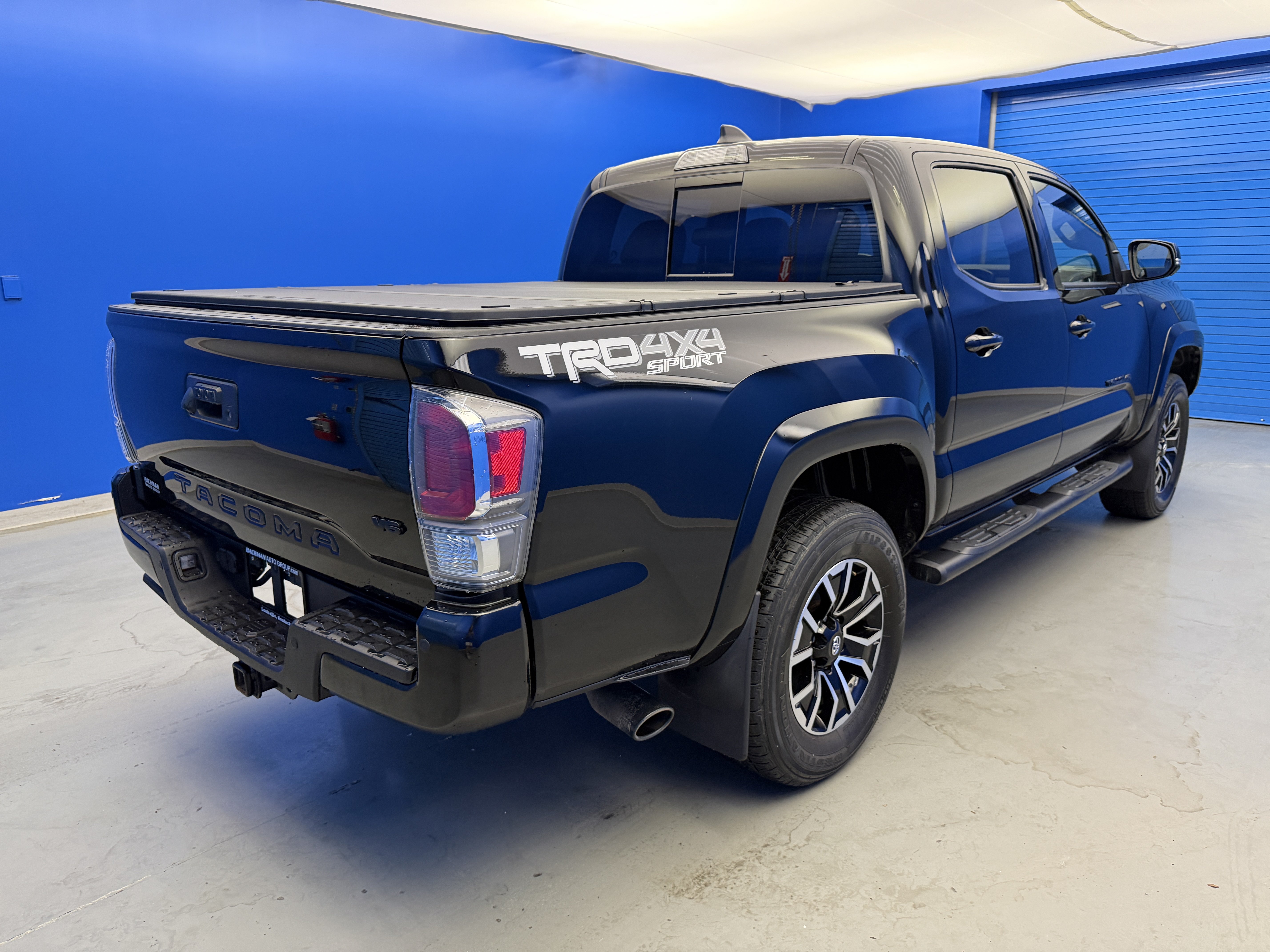 Used 2023 Toyota Tacoma TRD Sport w/ TRD Premium Sport Package AWD/4WD image 7