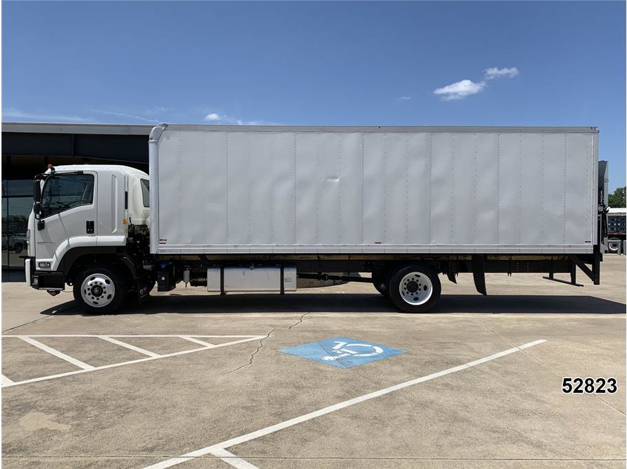 Used 2024 Chevrolet Low Cab Forward 6500XD RWD image 4