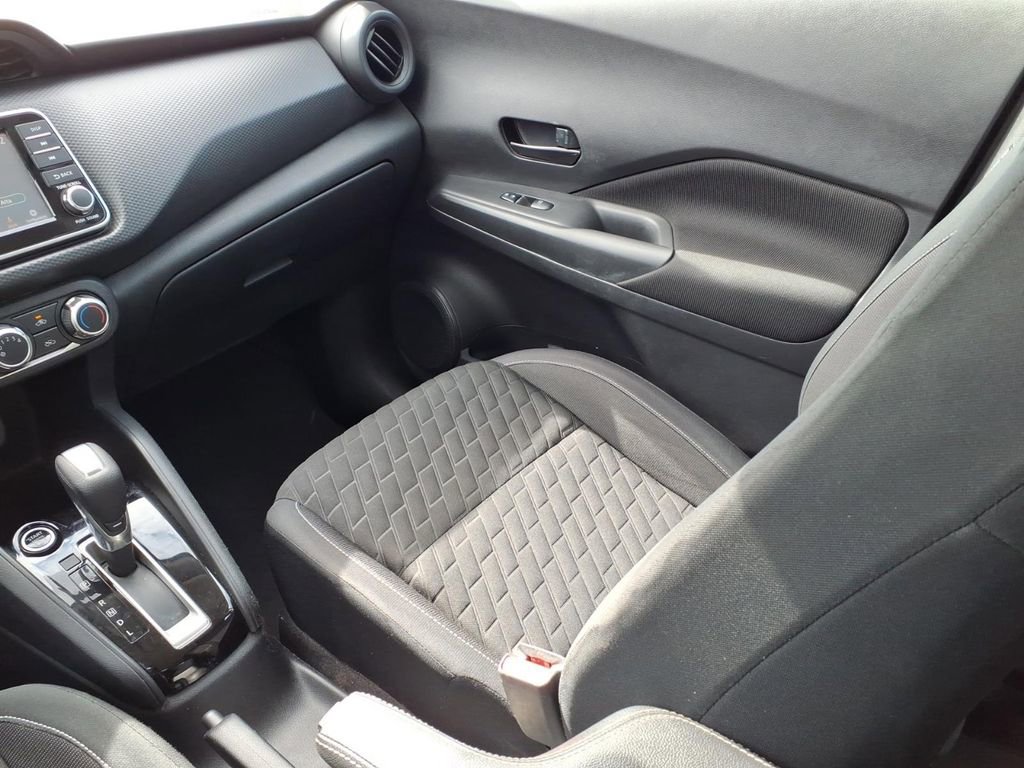 Used 2021 Nissan Kicks S image 12