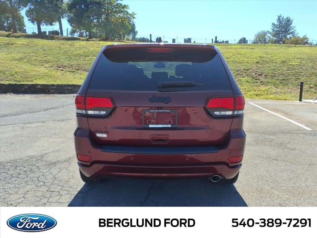 Used 2018 Jeep Grand Cherokee Altitude AWD/4WD image 6