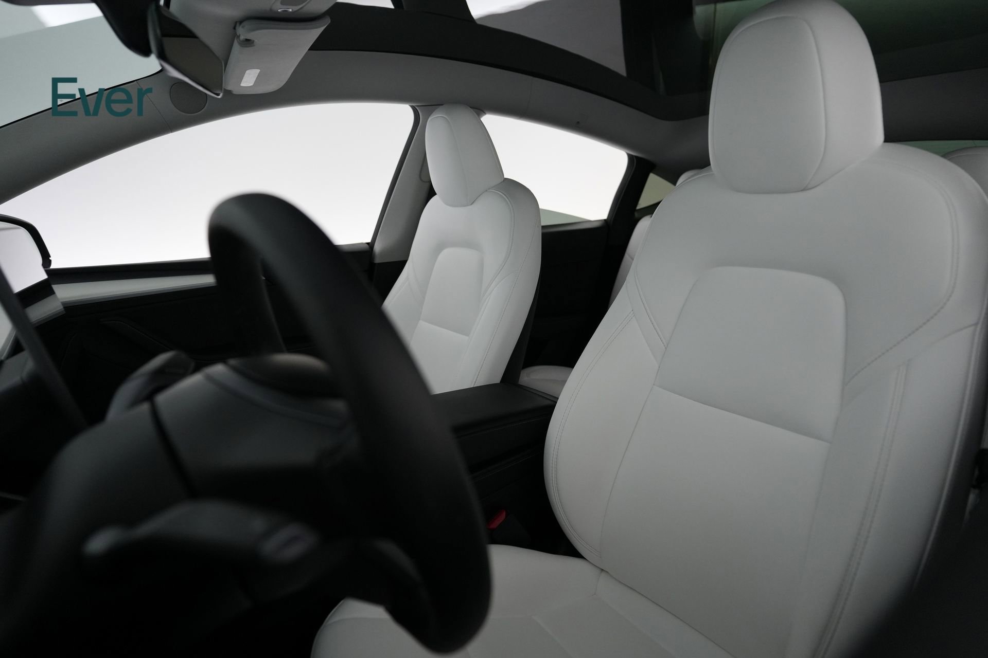 Used 2023 Tesla Model Y Long Range image 4