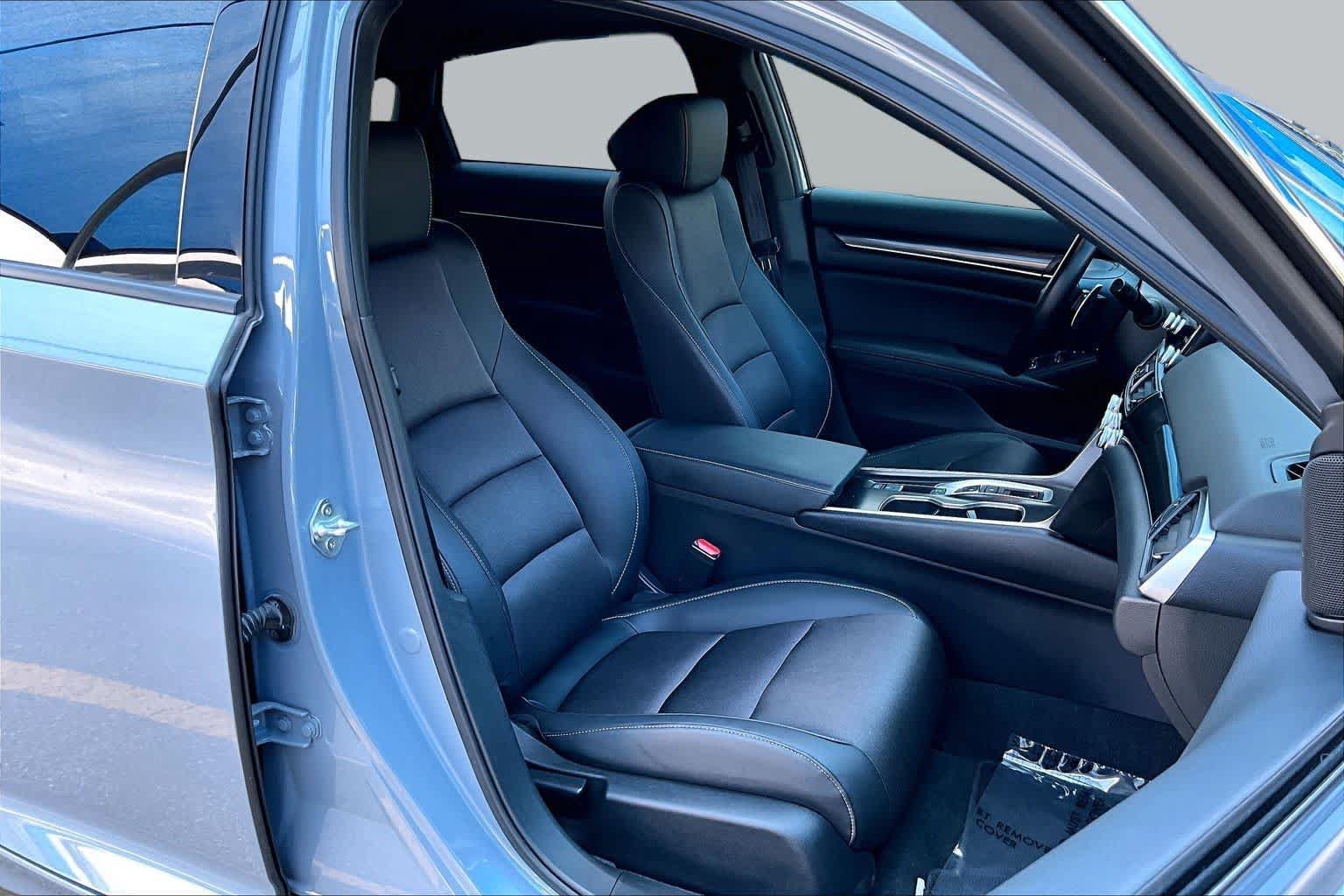 Used 2022 Honda Accord Sport image 9