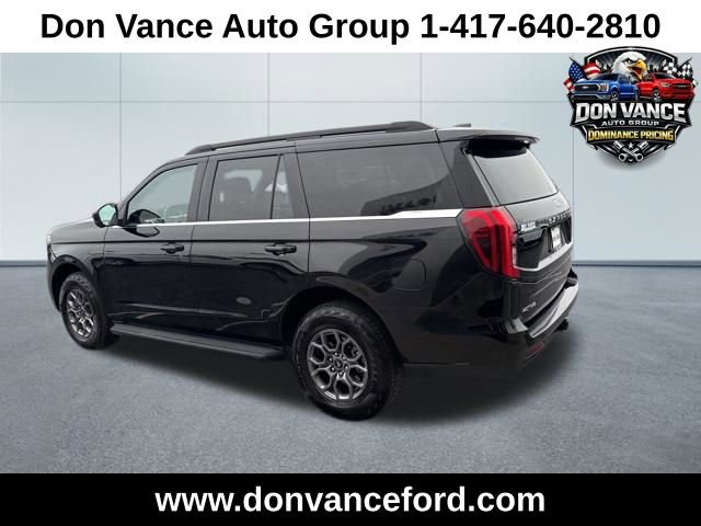 Used 2025 Ford Expedition Active image 3