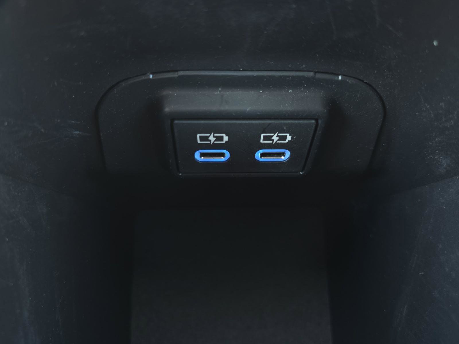 Used 2022 Toyota RAV4 XSE w/ XSE Grade Weather Package AWD/4WD image 23