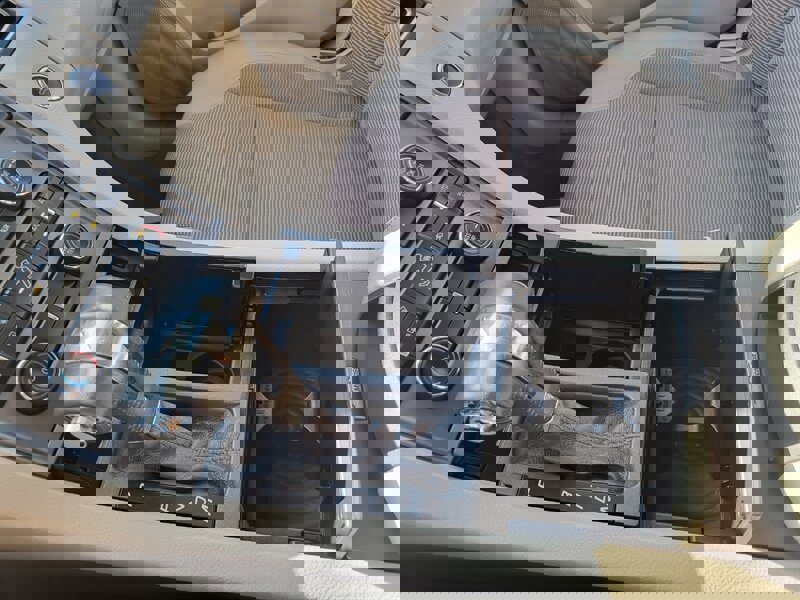 Used 2012 Ford Taurus SEL image 14