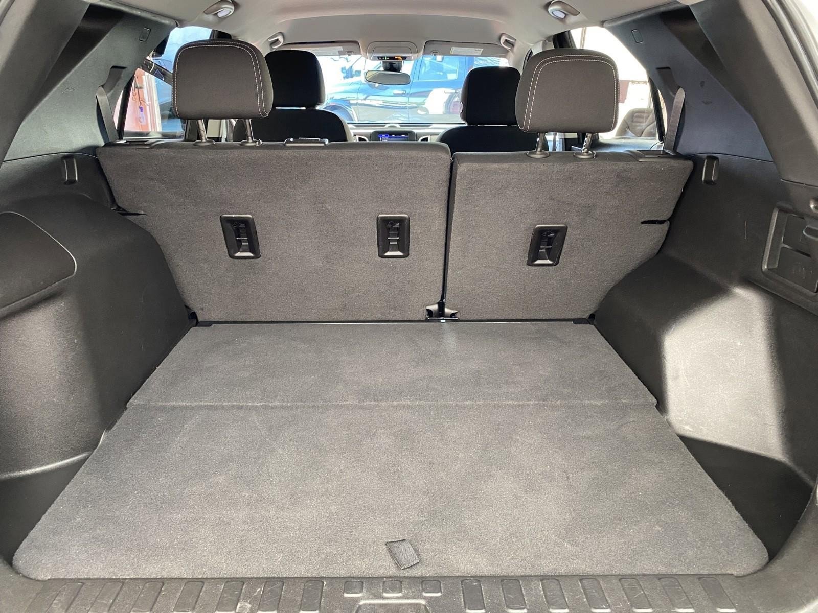 Used 2021 Chevrolet Equinox LT image 14