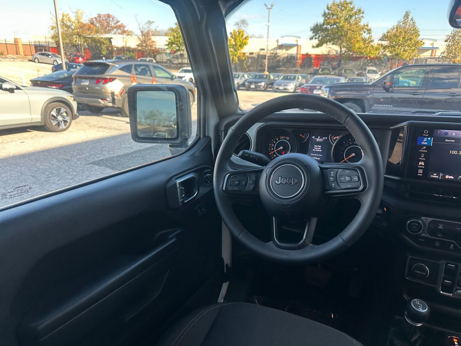 Used 2025 Jeep Wrangler Sport S image 33