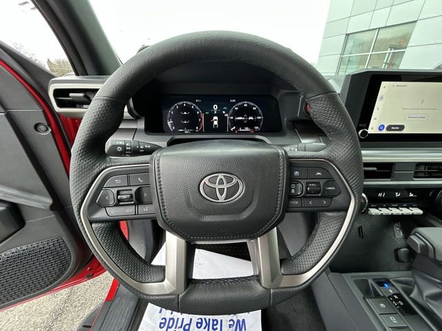 Used 2025 Toyota Tacoma TRD Sport image 18