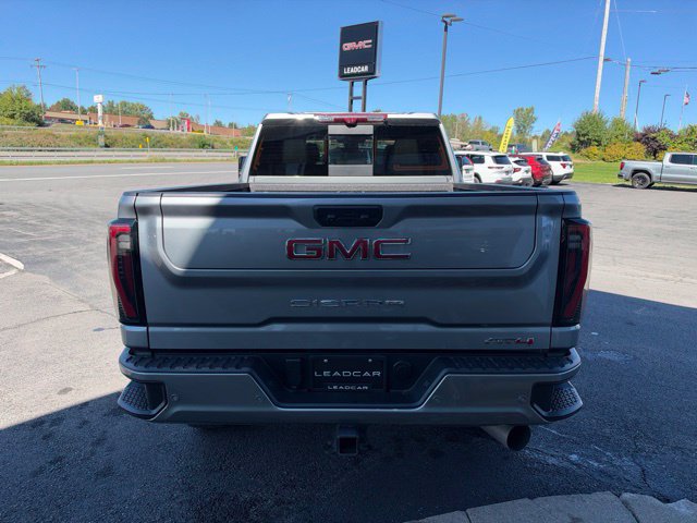 Used 2025 GMC Sierra 3500 AT4 w/ AT4 Premium Plus Package AWD/4WD image 4