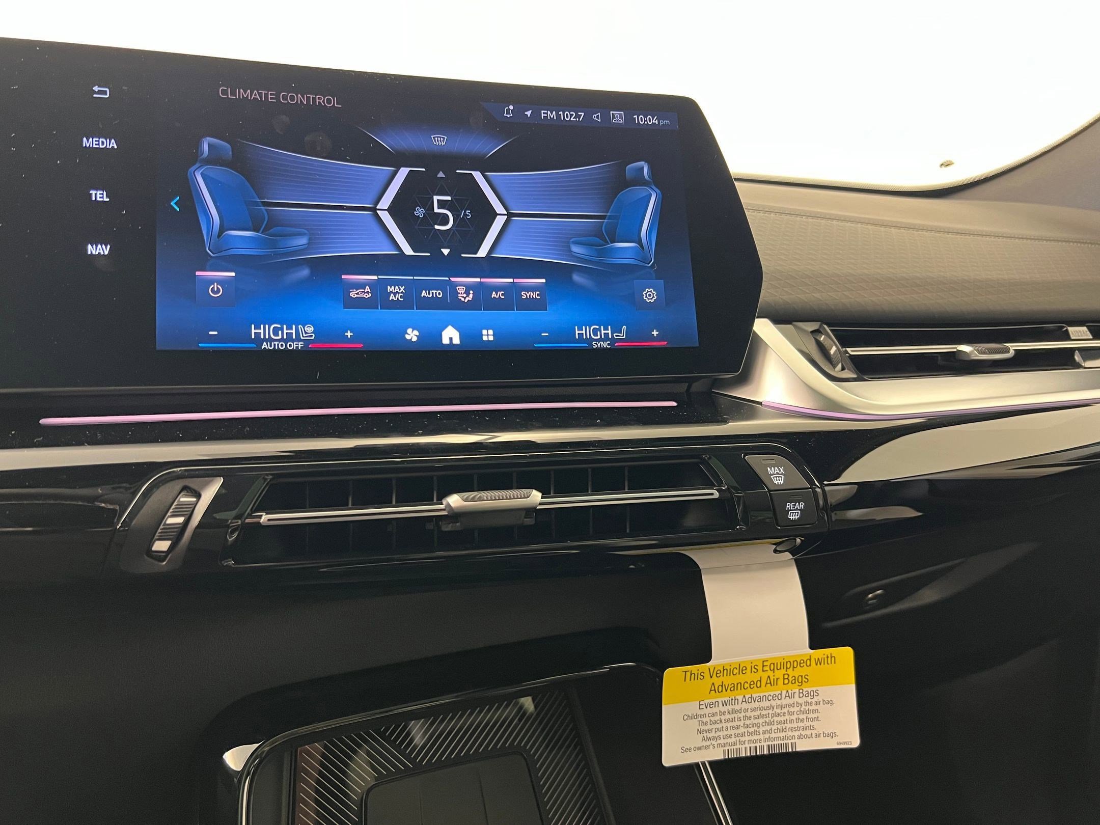 Used 2025 BMW X2 xDrive28i w/ Premium Package AWD/4WD image 29