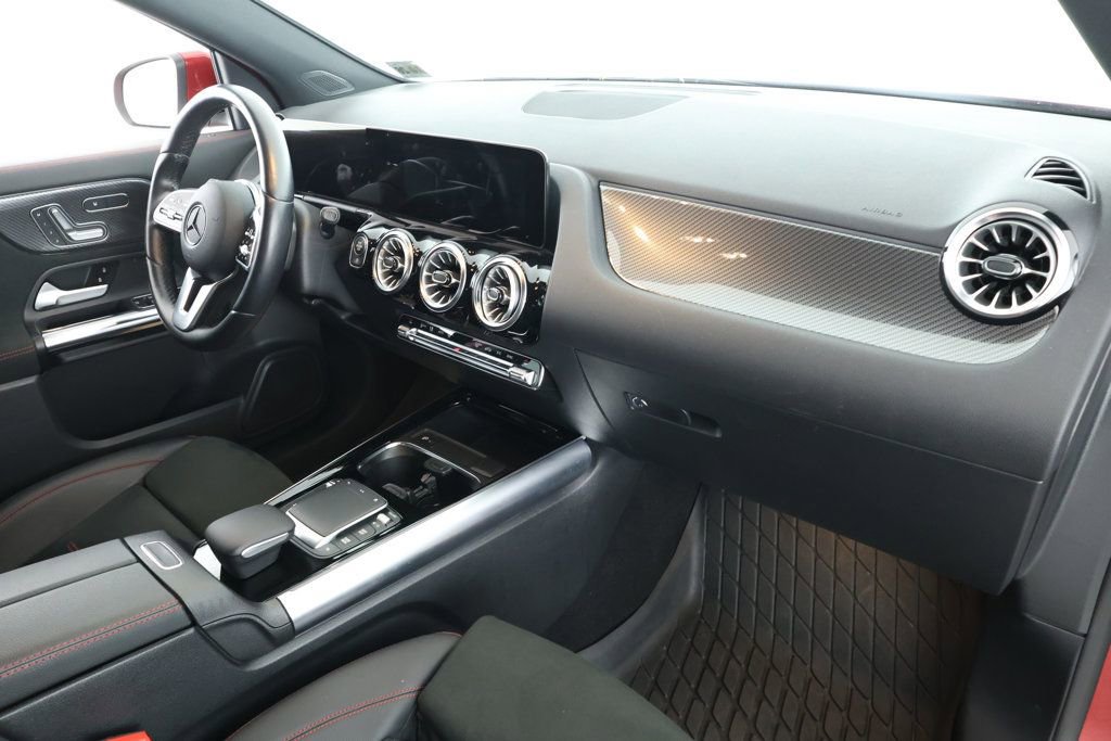 Used 2022 Mercedes-Benz GLA 250 4MATIC image 22