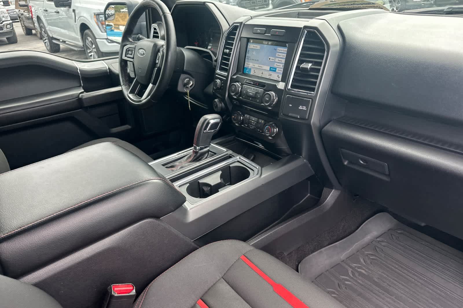 Used 2016 Ford F150 XLT w/ Equipment Group 302A Luxury AWD/4WD image 17