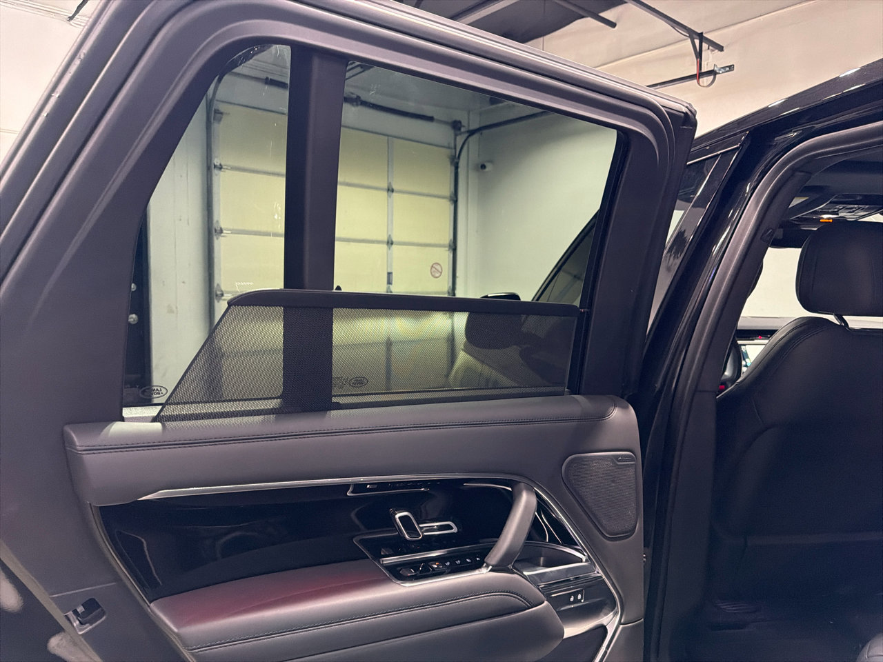 Used 2024 Land Rover Range Rover SE image 23