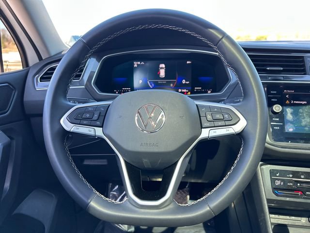 Used 2023 Volkswagen Tiguan SE image 11