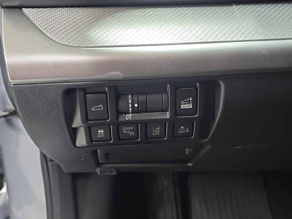 Used 2018 Subaru Outback 2.5i Premium AWD/4WD image 12