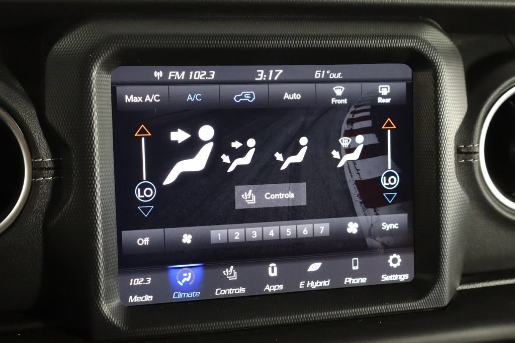 Used 2023 Jeep Wrangler Unlimited Rubicon 4xe w/ Cold Weather Group AWD/4WD image 30