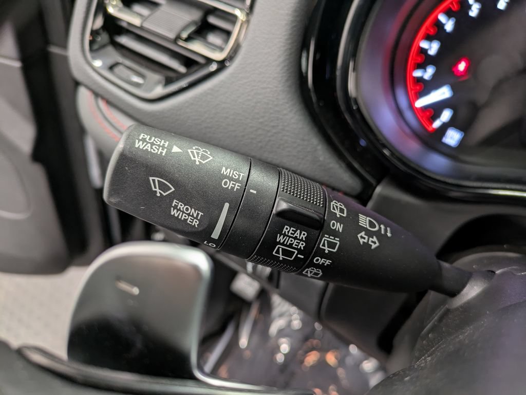 Used 2024 Dodge Durango GT AWD/4WD image 17