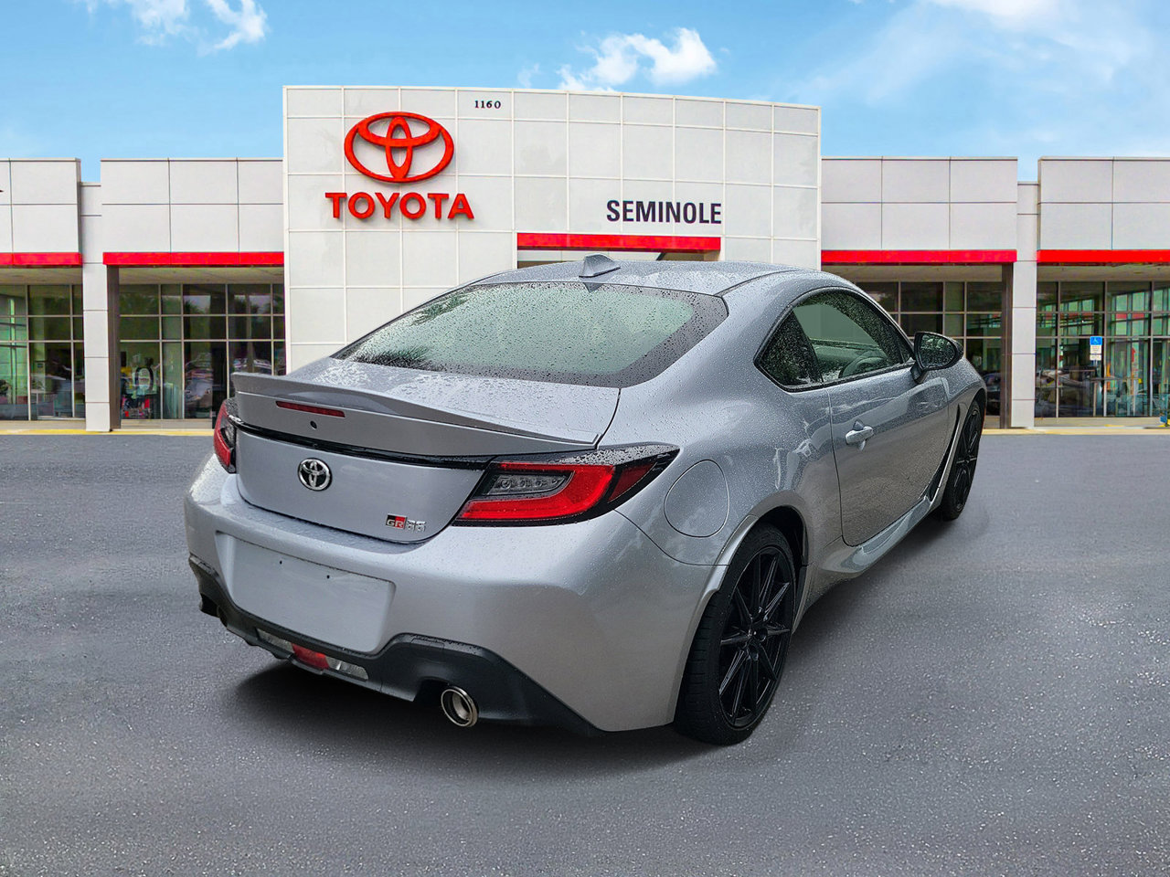 Used 2025 Toyota GR86 Premium RWD image 3