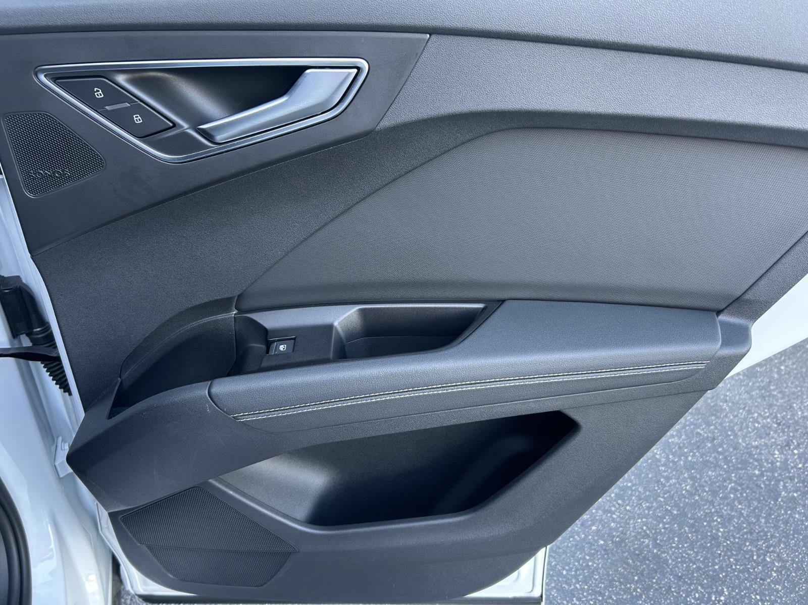 Certified 2025 Audi Q4 e-tron Premium Plus w/ Premium Plus image 24