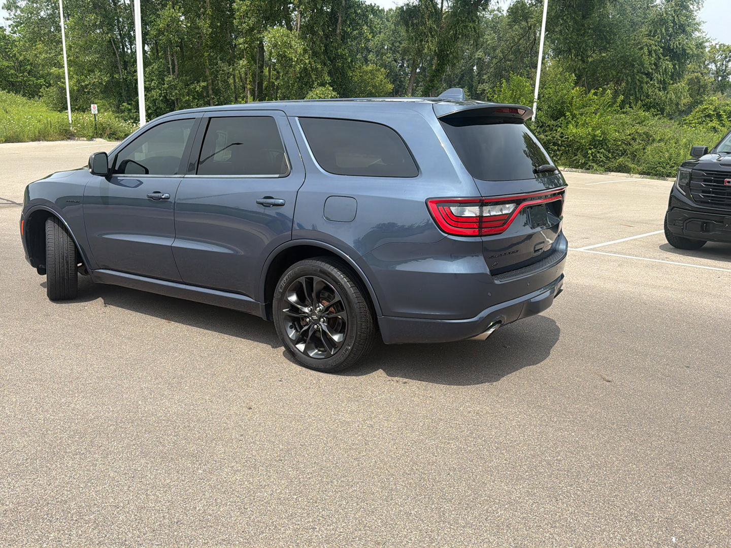 Used 2021 Dodge Durango R/T w/ Blacktop Package AWD/4WD image 3