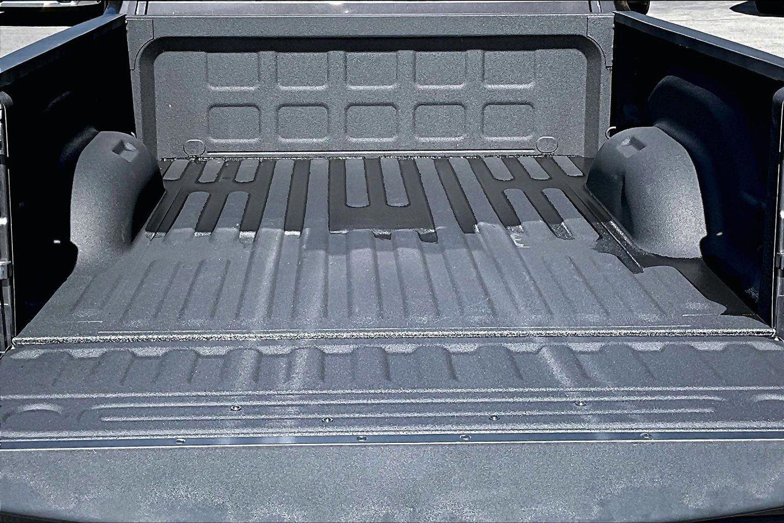 Used 2025 RAM 3500 Laramie w/ Night Edition image 19