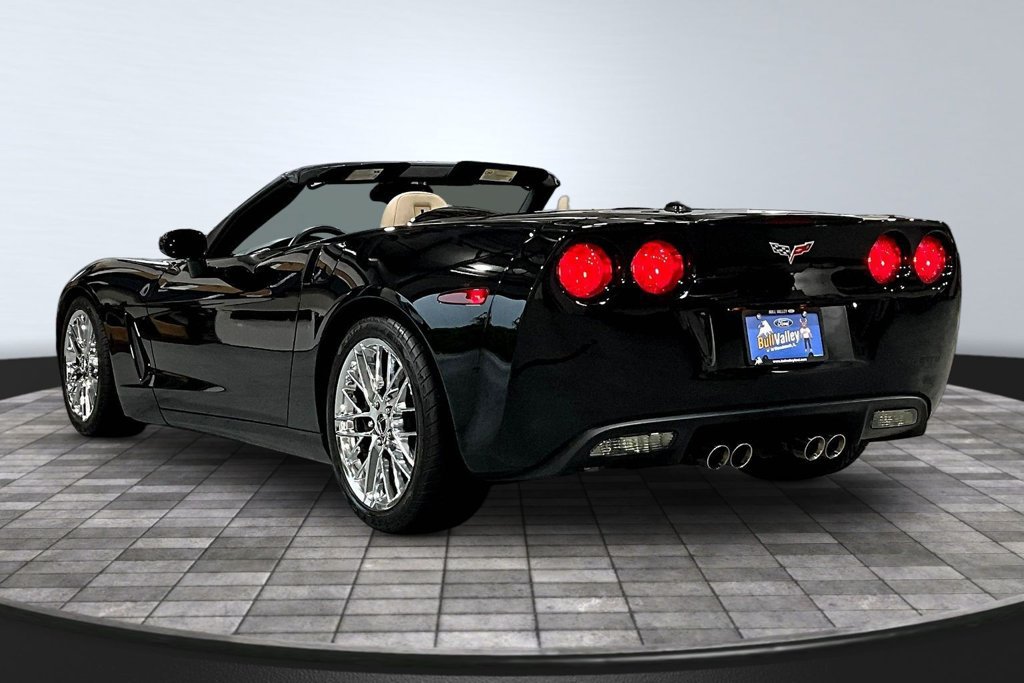 Used 2005 Chevrolet Corvette Convertible w/ Preferred Equipment Group RWD image 4