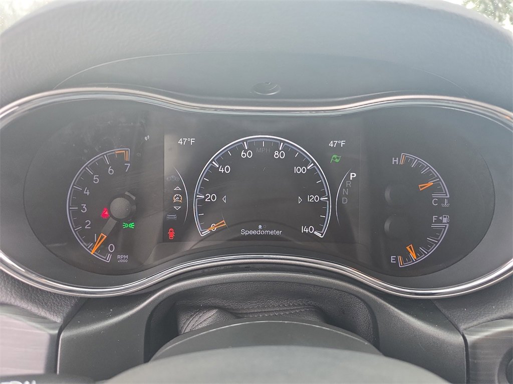 Used 2020 Jeep Grand Cherokee Altitude image 19