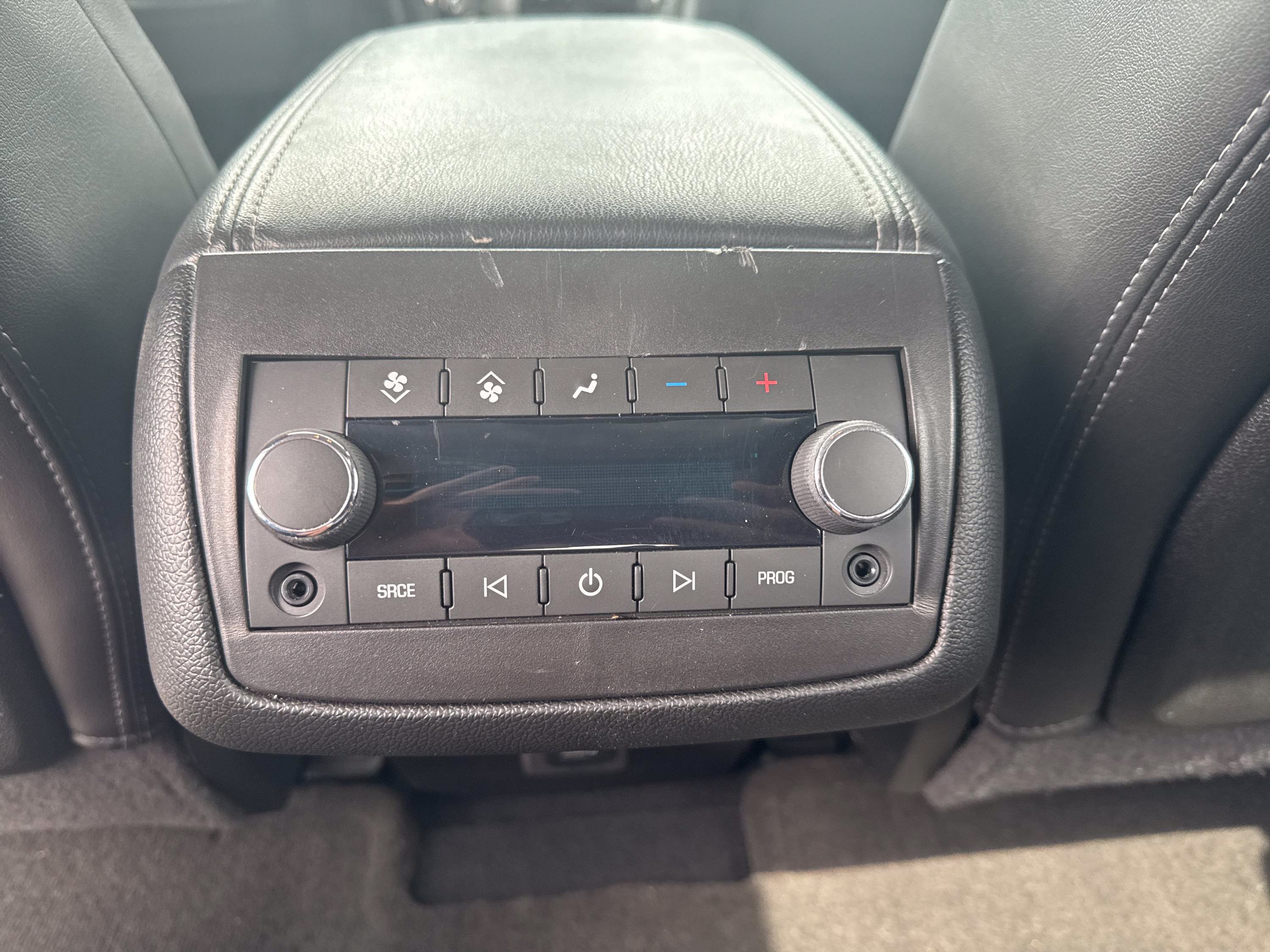 Used 2017 Buick Enclave Premium w/ Experience Buick Package FWD image 23