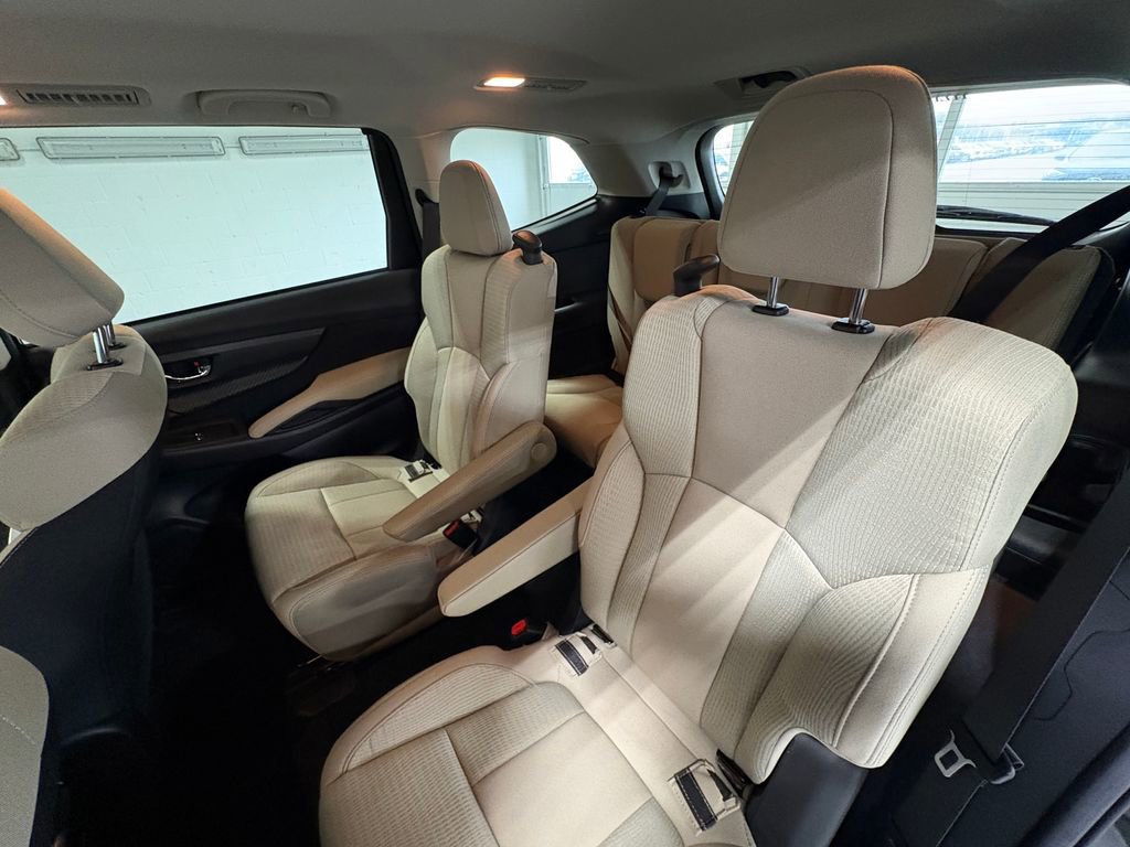 Used 2024 Subaru Ascent Premium w/ Convenience Package image 30