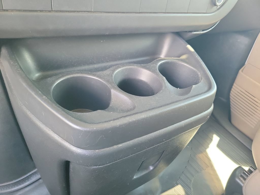 Used 2012 GMC Savana 1500 RWD image 32