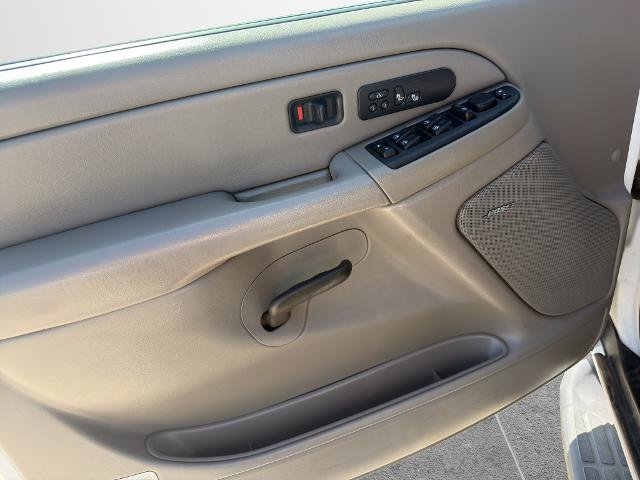 Used 2006 Chevrolet Suburban LT w/ Preferred Equipment Group AWD/4WD image 14