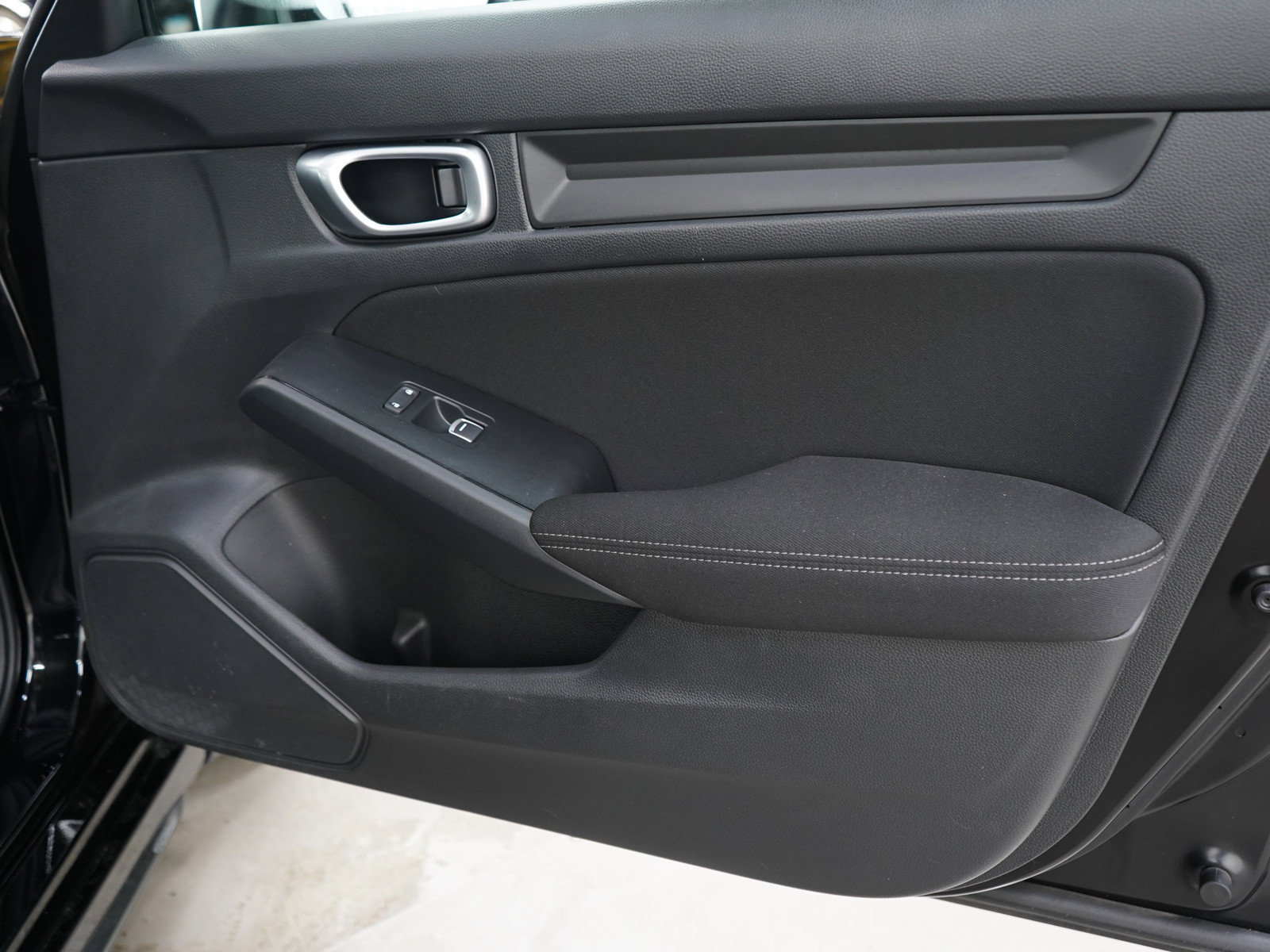 Used 2024 Honda Civic LX image 9