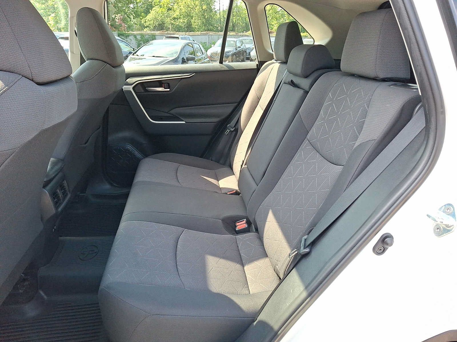 Used 2019 Toyota RAV4 XLE w/ All Weather Liner Package AWD/4WD image 8