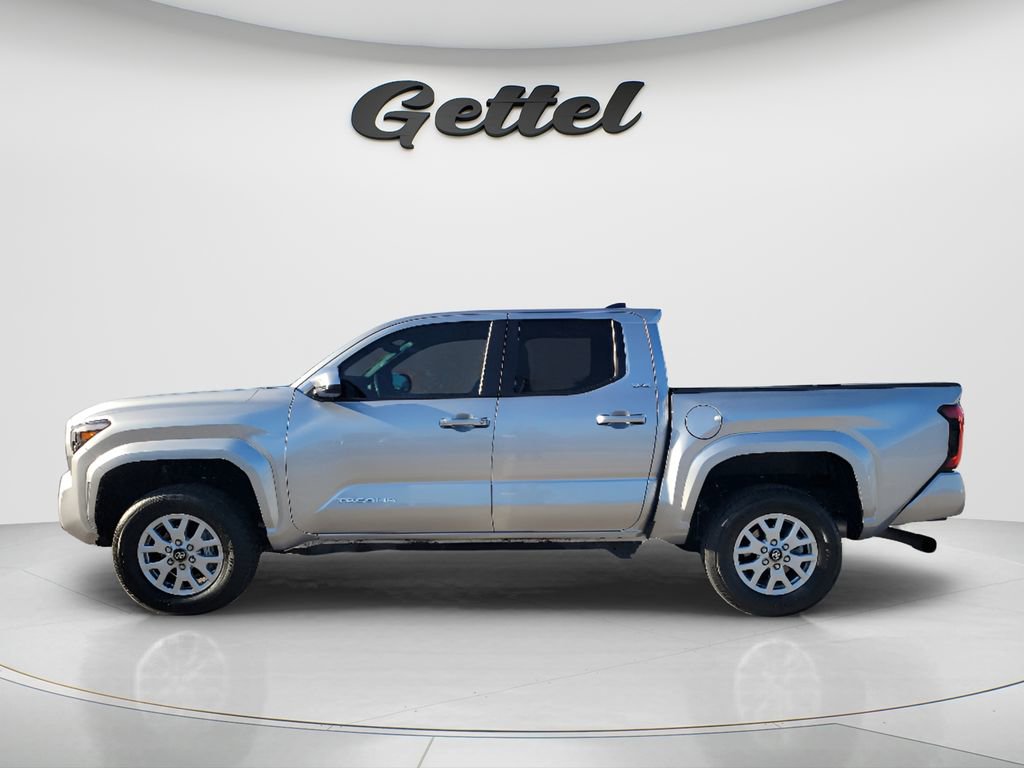 Certified 2025 Toyota Tacoma SR5 AWD/4WD image 8